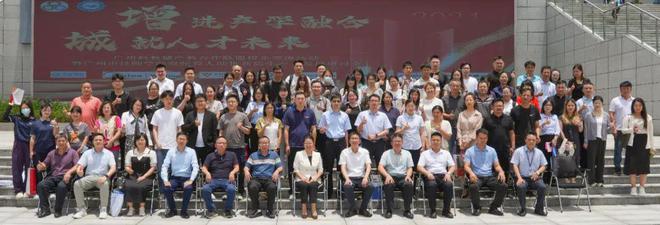 Kaiyun 开云广州市技师学院：168家企业提供6500岗位校园招聘会“火力全开”(图8)